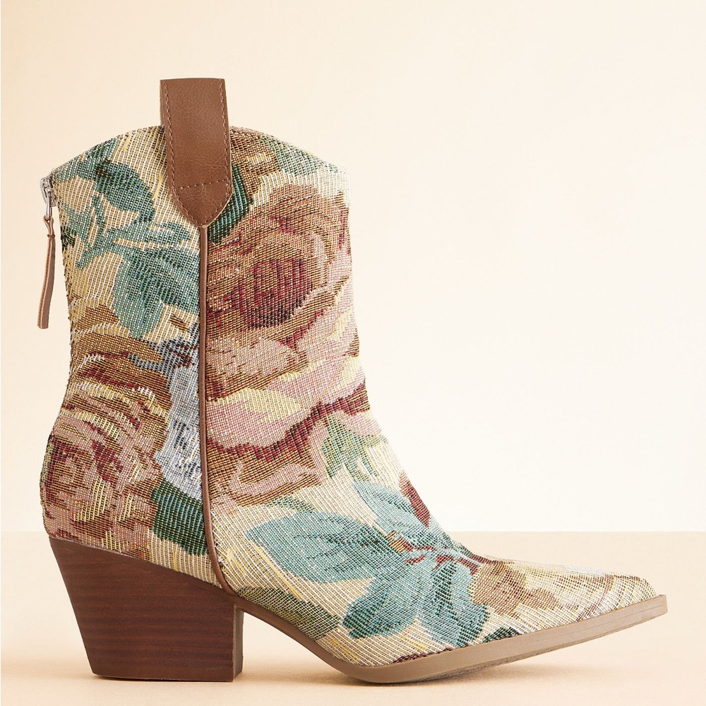 NWT Vintage Floral jacquard tapestry western Boot- vegan leather New Kaiya boots - Picture 8 of 16